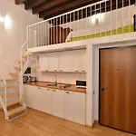 Izzhome City Center Cozy