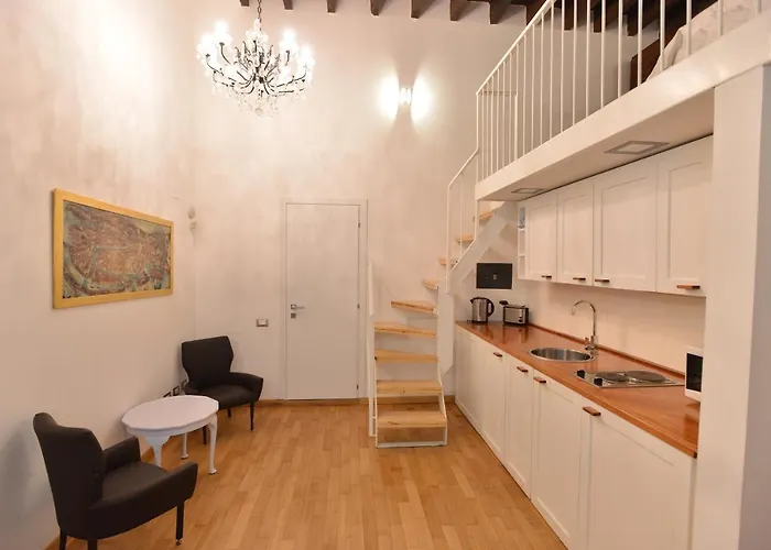 Izzhome City Center Cozy