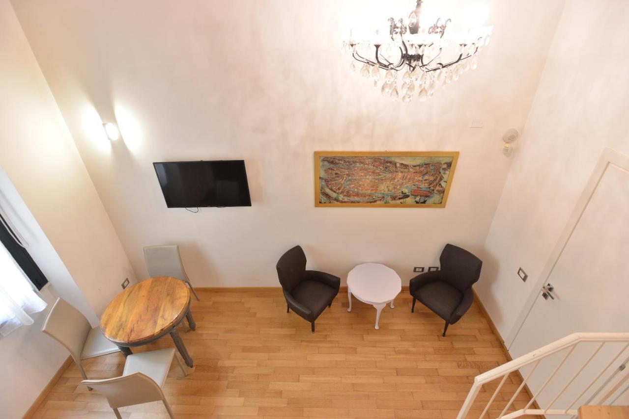 Izzhome Center Cozy Appartement Cagliari